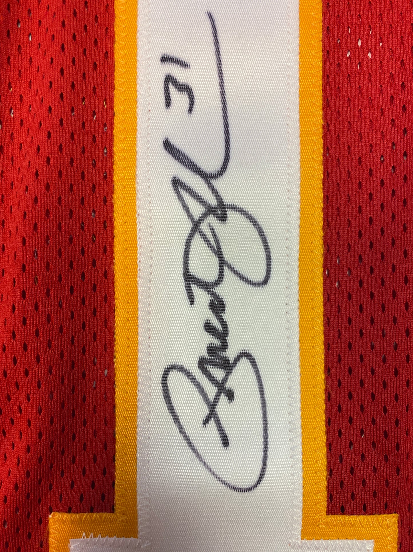 Priest Holmes Signed Chiefs Jersey